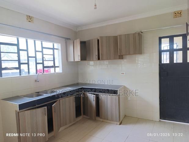 3bdrm Bungalow in Kitengela for sale