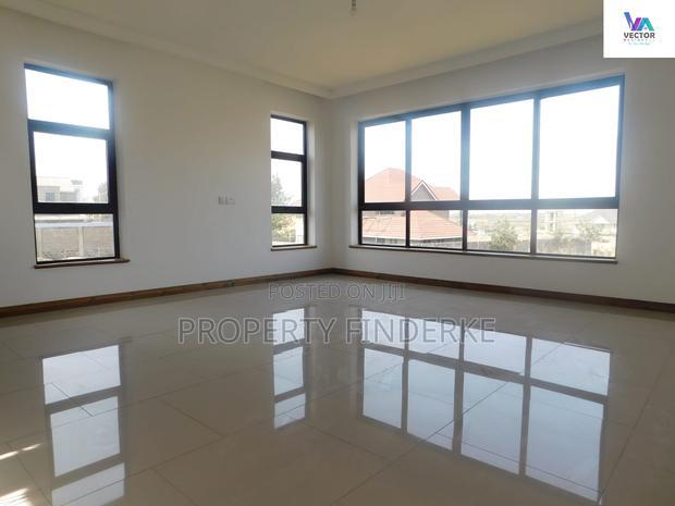 4bdrm Townhouse/Terrace in Chuna, Kitengela for sale