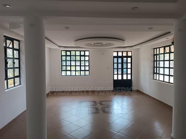5bdrm Mansion in Kitengela for sale