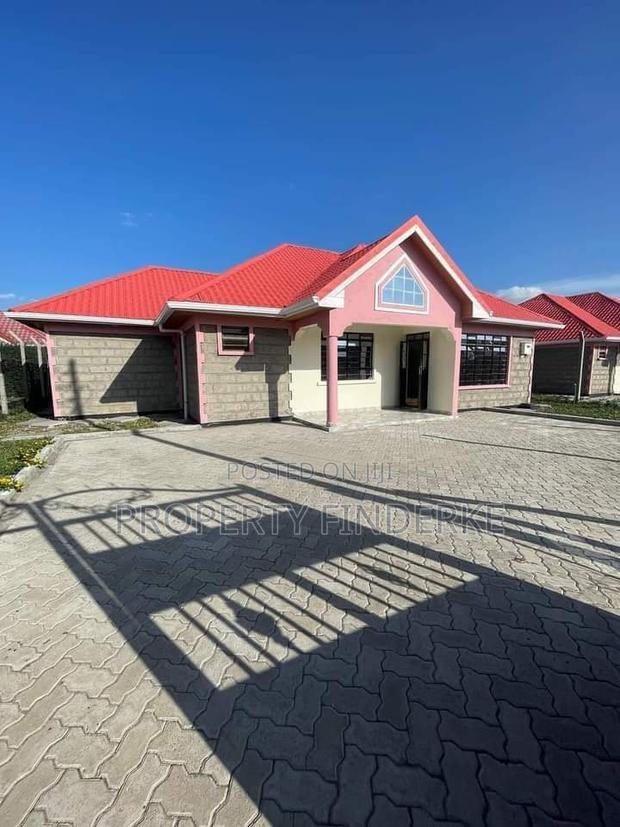 3bdrm Bungalow in Kitengela for sale