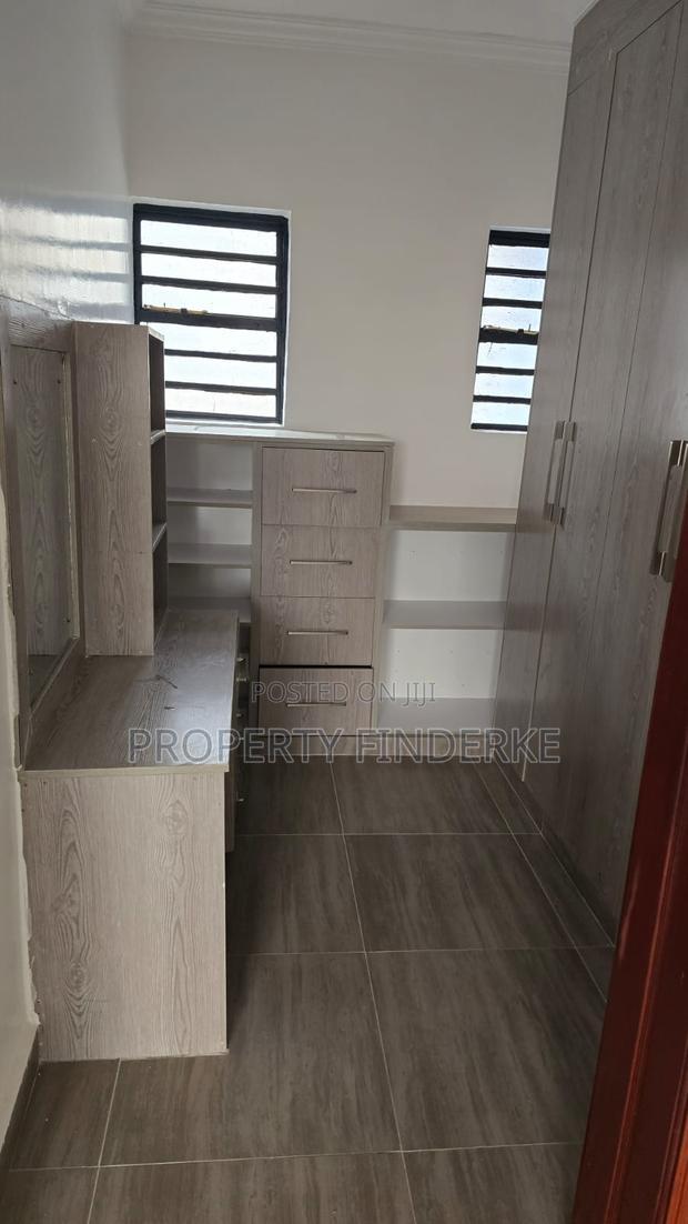 4bdrm Mansion in Kitengela for rent
