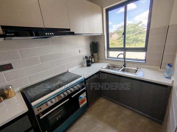 2bdrm Apartment in Gateway Mall Area for sale