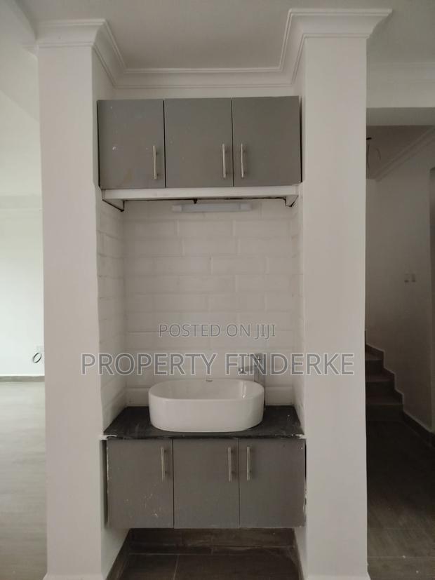 3bdrm Townhouse/Terrace in Kibiku for sale
