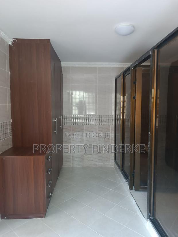 5bdrm Mansion in Kitengela for sale
