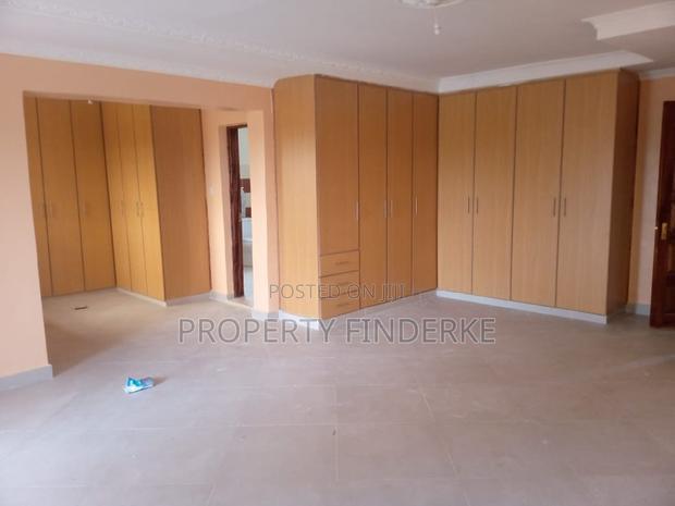 5bdrm Maisonette in Kitengela for sale