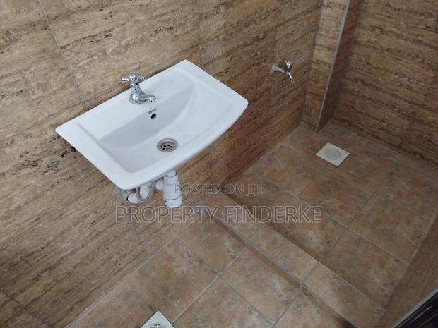 4bdrm Townhouse/Terrace in Katani for sale