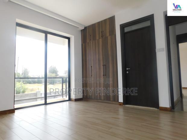 4bdrm Townhouse/Terrace in Chuna, Kitengela for sale