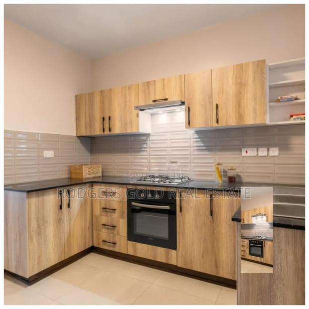 3bdrm Apartment in Gateway Mall Area for sale