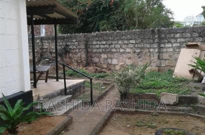Quarter Acre Plot In Tudor Near Msa Polytechnic