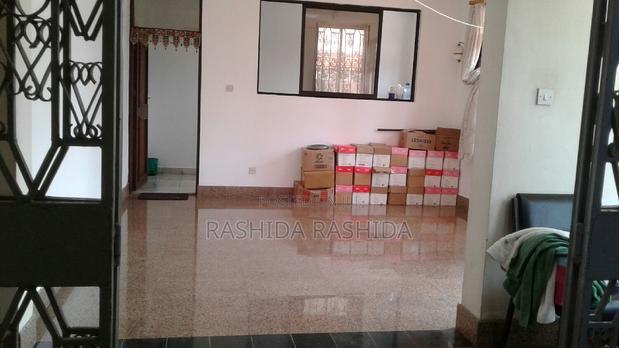 5bdrm House in Kizingo for sale