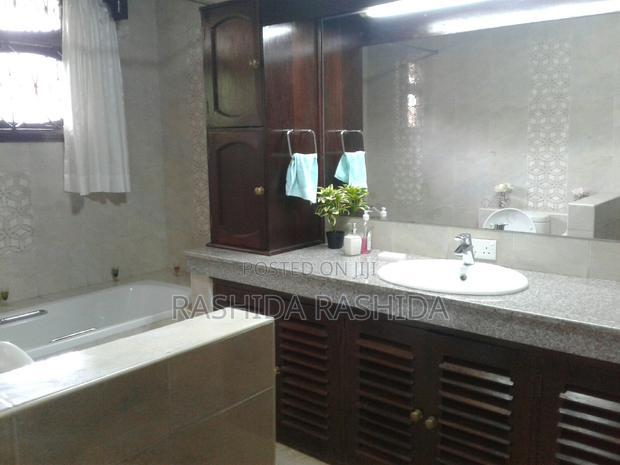5bdrm House in Half Acre Old Nyali for sale