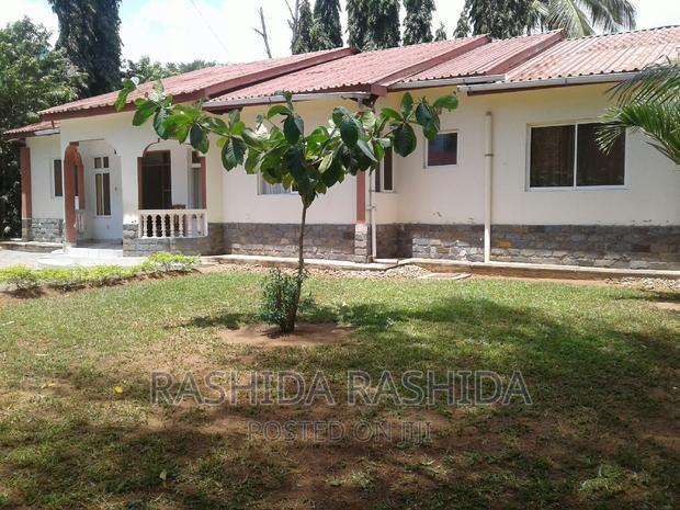 4bdrm Bungalow in Near Weighbridge, Mtwapa for sale