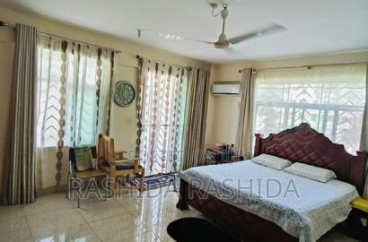 4bdrm Apartment in Kizingo for sale