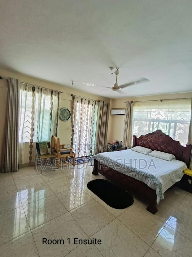 4bdrm Apartment in Kizingo for sale