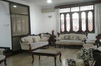 5bdrm House in Kizingo for sale