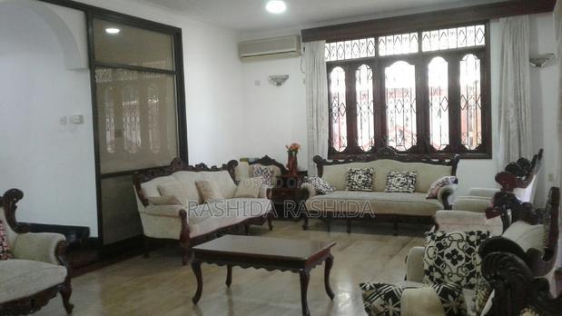 5bdrm House in Kizingo for sale
