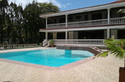 5bdrm House in Half Acre Old Nyali for sale