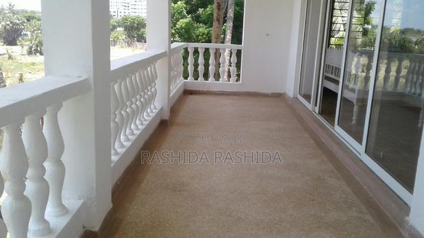 10bdrm Villa in Nyali for rent
