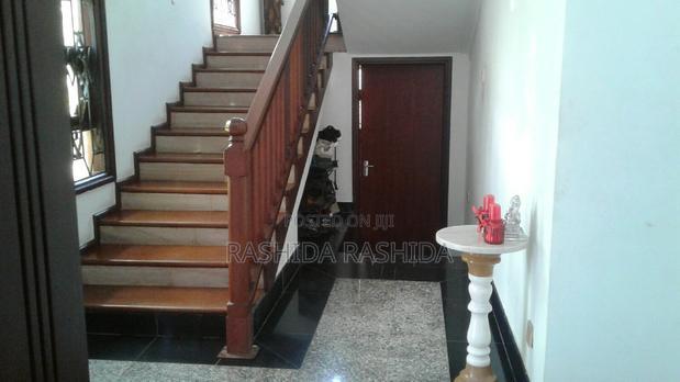 5bdrm House in Kizingo for sale