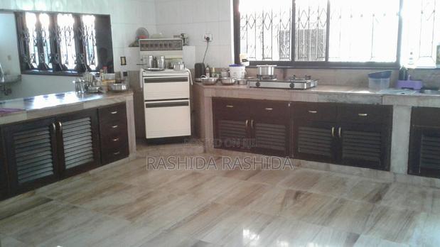 5bdrm House in Kizingo for sale