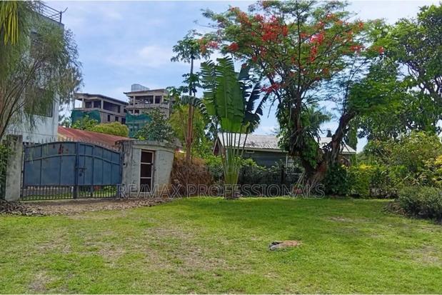 2bdrm Bungalow in Dunga Beach for sale