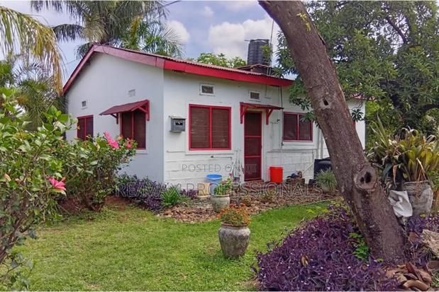 2bdrm Bungalow in Dunga Beach for sale