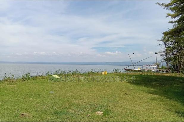 2bdrm Bungalow in Dunga Beach for sale