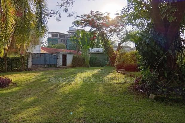 2bdrm Bungalow in Dunga Beach for sale