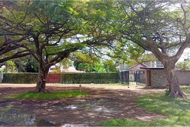 2bdrm Bungalow in Dunga Beach for sale