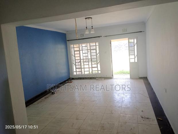 3bdrm House in Verovian, Menengai West for sale