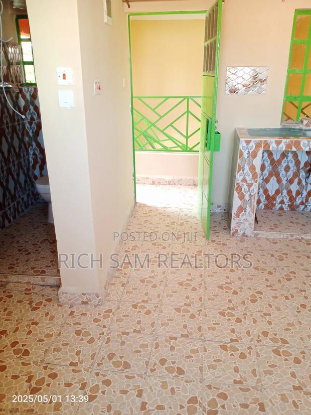 1bdrm Bedsitter in Kiamunyi Olivin, Rongai for rent