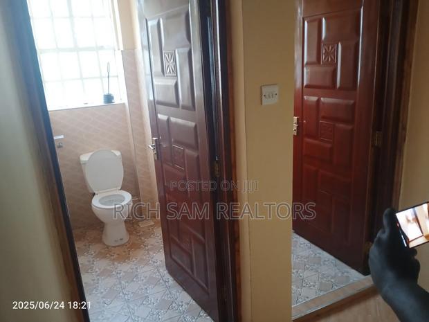 2bdrm House in Olivin Kiamunyi, Nakuru Town West for rent