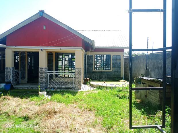 3bdrm House in Verovian, Menengai West for sale