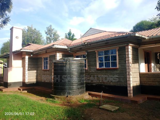 3bdrm House in Sobea, Menengai West for sale
