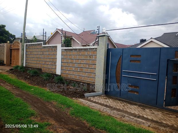 3bdrm House in Roret, Ngata for sale