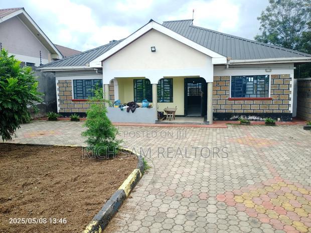 3bdrm House in Roret, Ngata for sale