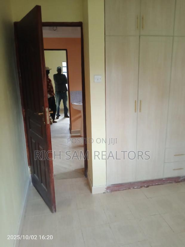 3bdrm Bungalow in Kiamunyi, Menengai West for sale