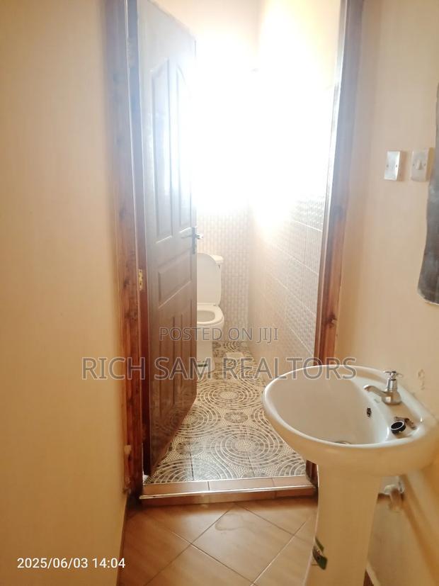 1bdrm House in Kiamunyi Olivin, Nakuru Town West for rent