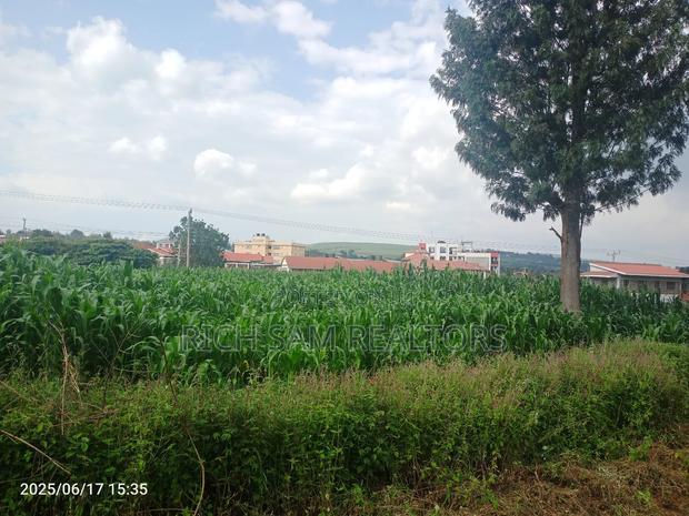 1/2 Acre on Sale Kiamunyi