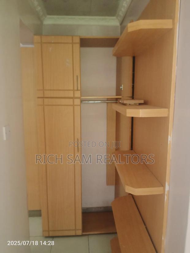 8bdrm Mansion in Lower Milimani for rent