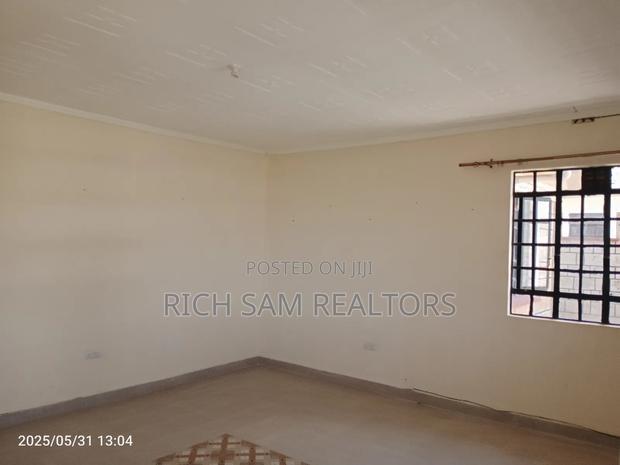 3bdrm House in Kiamunyi, Menengai West for rent