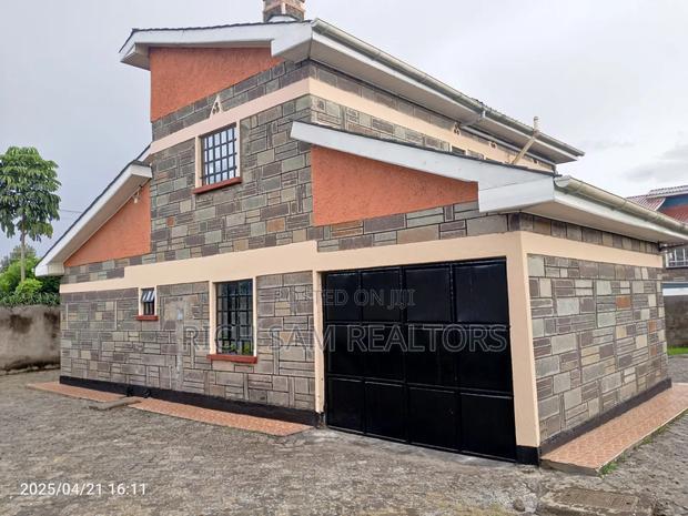 3bdrm House in Kiamunyi, Rongai for sale