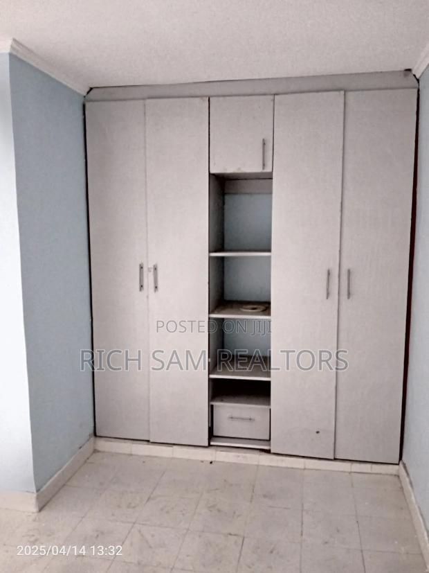 2bdrm Apartment in Kiamunyi, Menengai West for rent