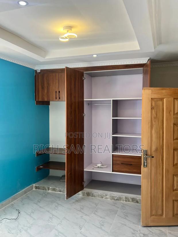 4bdrm House in Ngata, Nakuru Town West for sale