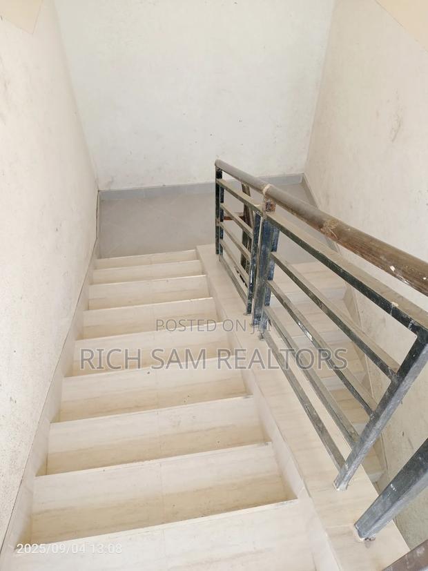 2bdrm Apartment in Olivin Kiamunyi, Menengai West for sale