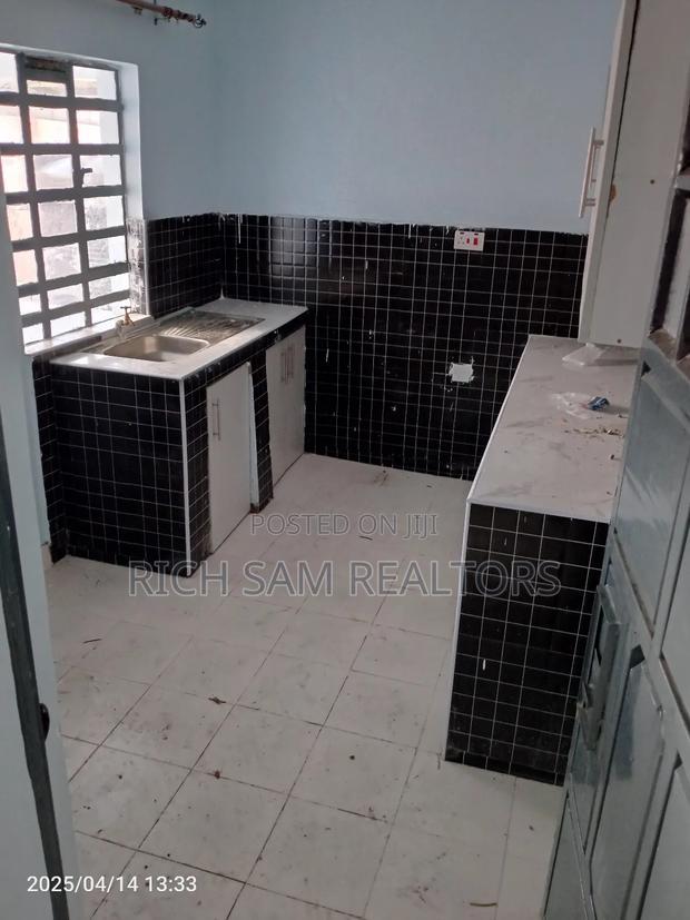 2bdrm Apartment in Kiamunyi, Menengai West for rent