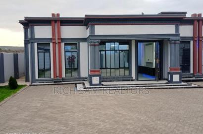 3bdrm Mansion in Pipeline, Nakuru Town East for sale