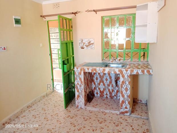 1bdrm Bedsitter in Kiamunyi Olivin, Rongai for rent