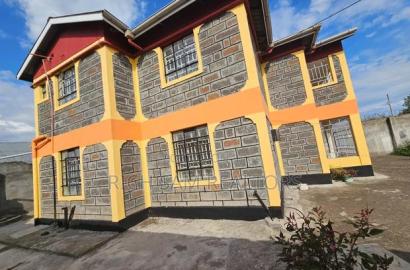 4bdrm Mansion in Mzee Wanyma, Nakuru Town East for sale
