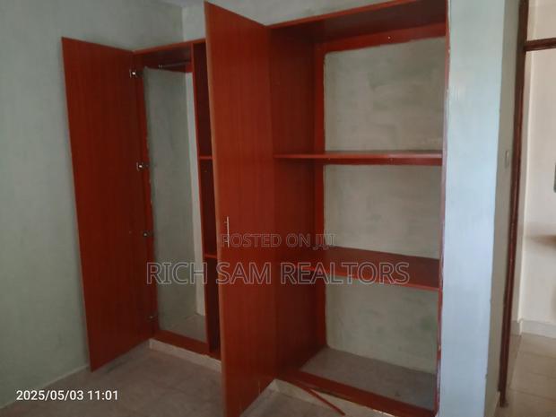 2bdrm Apartment in Kiamunyi, Menengai West for rent